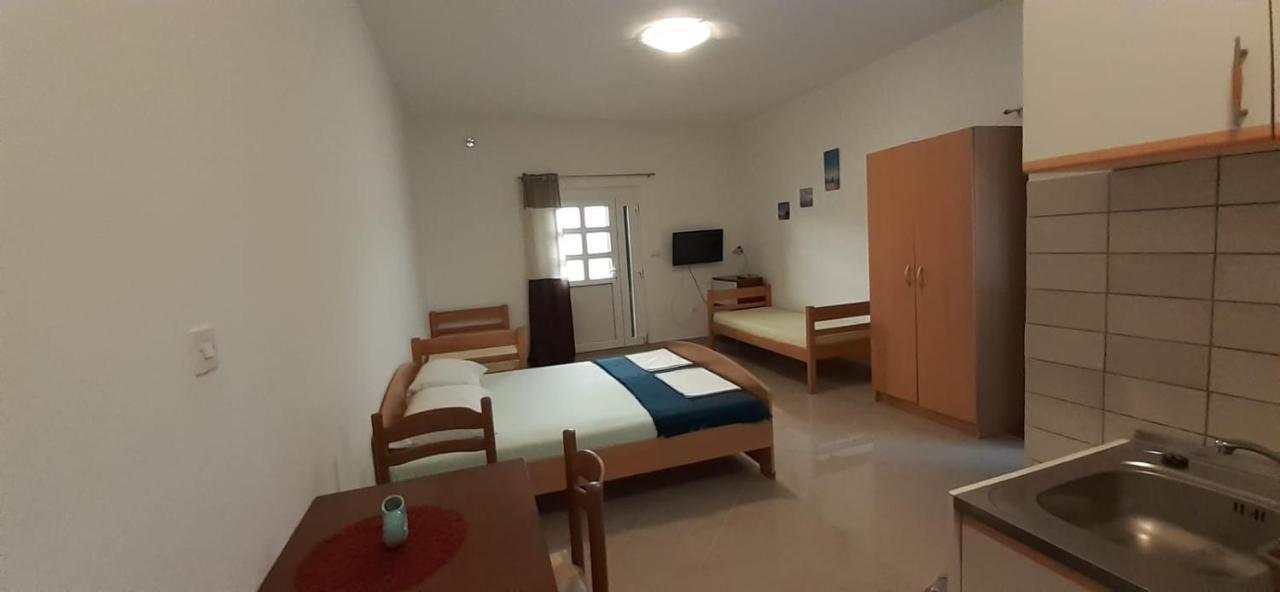 Apartmani Izvor Pag Town Kültér fotó